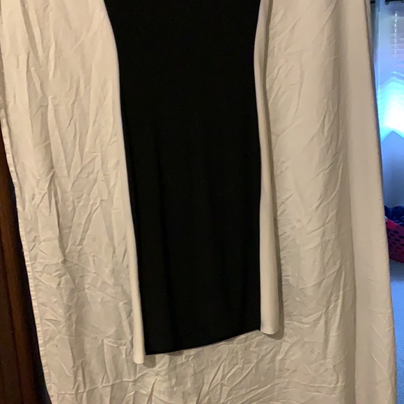 Dress - Picture 6 of 8